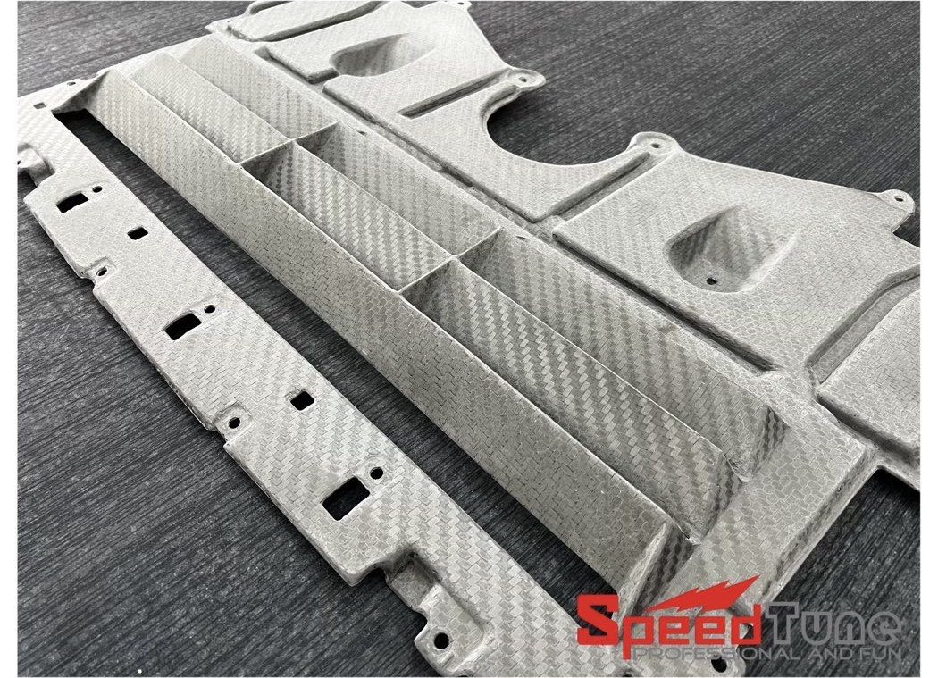 G8x Carbon Underbody Panel — photo 2